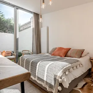  Bed & Breakfast Alliance Garden